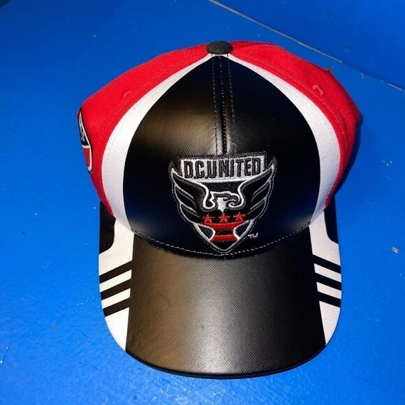 Adidas Black/red  Ball Cap Hat Snapback Baseball - Picture 2 of 4